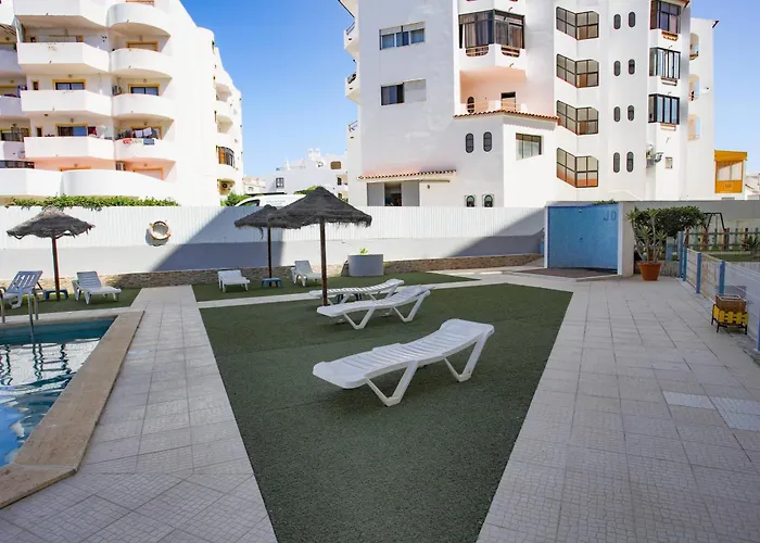 Go4Portugal - Dinis - Luxe Condo With Pool, Airco, Seaview With Two Balcony 公寓