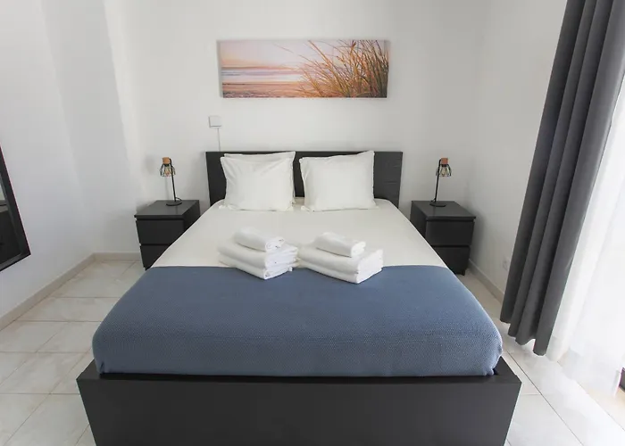 公寓 Go4Portugal - Dinis - Luxe Condo With Pool, Airco, Seaview With Two Balcony *