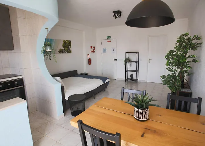 Go4Portugal - Dinis - Luxe Condo With Pool, Airco, Seaview With Two Balcony 公寓 阿尔布费拉