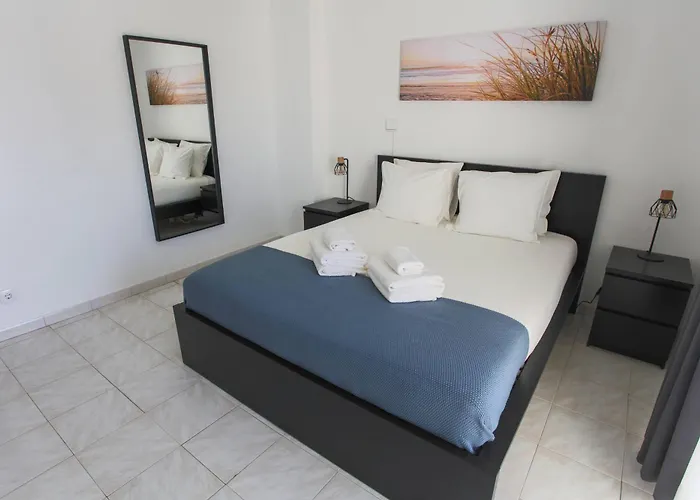 公寓 Go4Portugal - Dinis - Luxe Condo With Pool, Airco, Seaview With Two Balcony