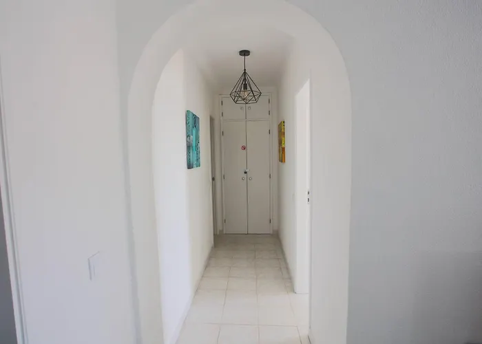 公寓 Go4Portugal - Dinis - Luxe Condo With Pool, Airco, Seaview With Two Balcony 阿尔布费拉