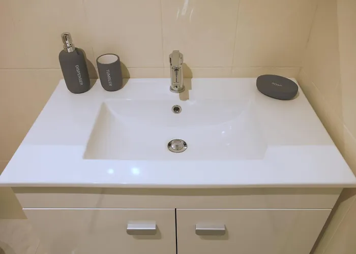 公寓 Go4Portugal - Dinis - Luxe Condo With Pool, Airco, Seaview With Two Balcony