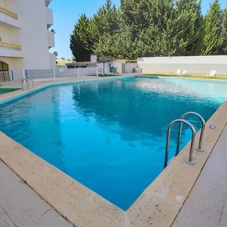 Апартаменты Go4portugal - Dinis - Luxe With Pool, Airco, Seaview With Two Balcony